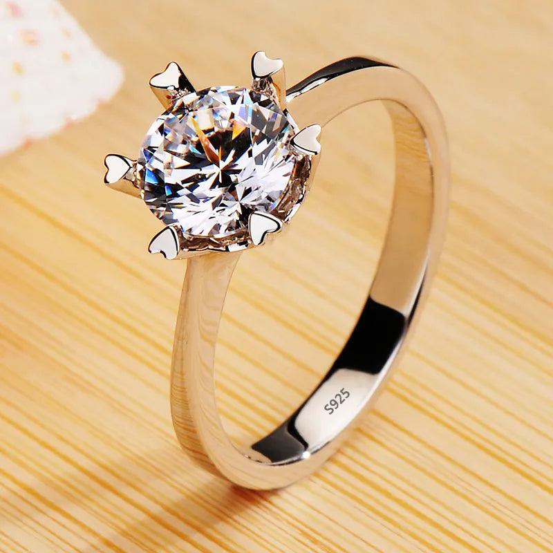Ring with round Zirconia Crystal! - Island Of Jewels