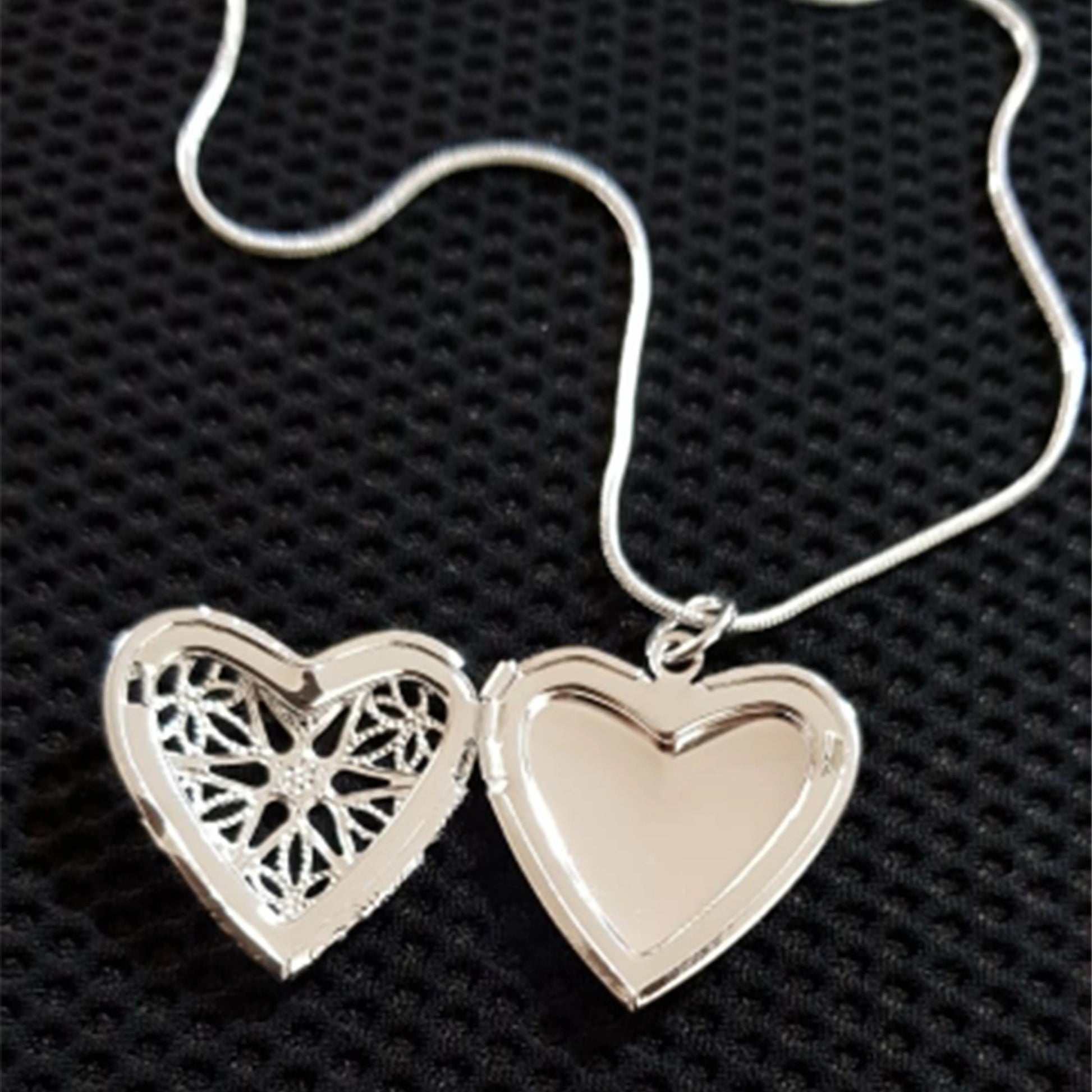 Love Heart Snake Chain Necklace - Island Of Jewels