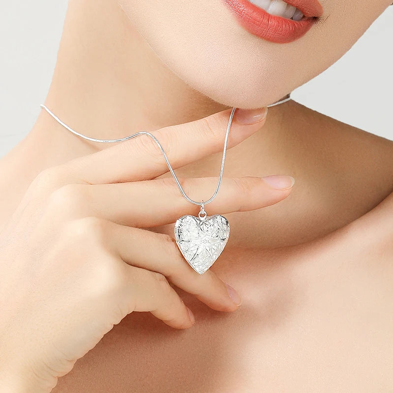 Love Heart Snake Chain Necklace - Island Of Jewels