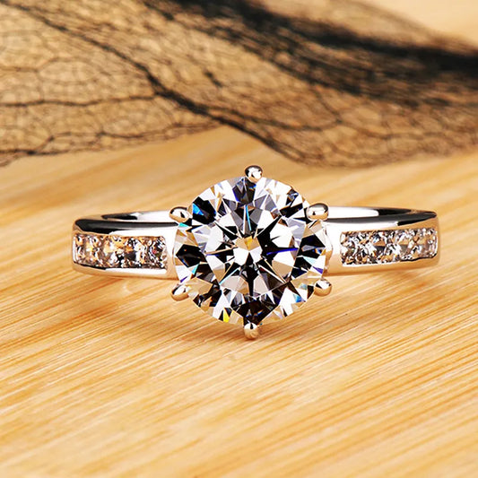 Ring with round Zirconia Crystal! - Island Of Jewels
